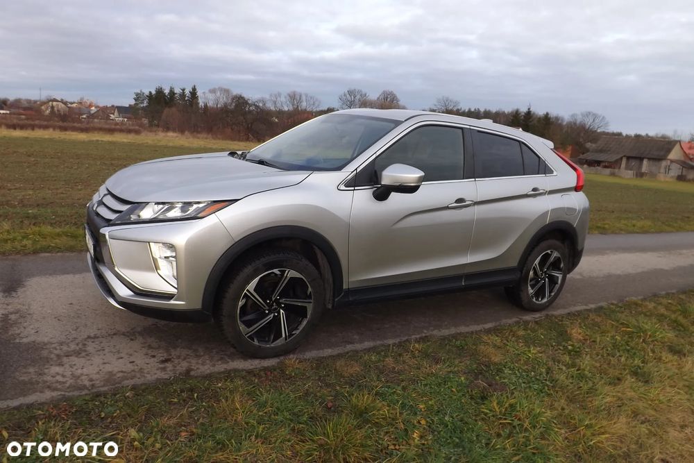Mitsubishi Eclipse Cross 1.5 T-MIVEC (ClearTec) CVT 4WD Plus - 5
