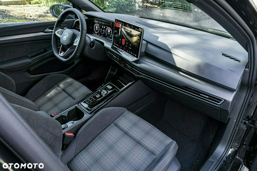 Volkswagen Golf - 27