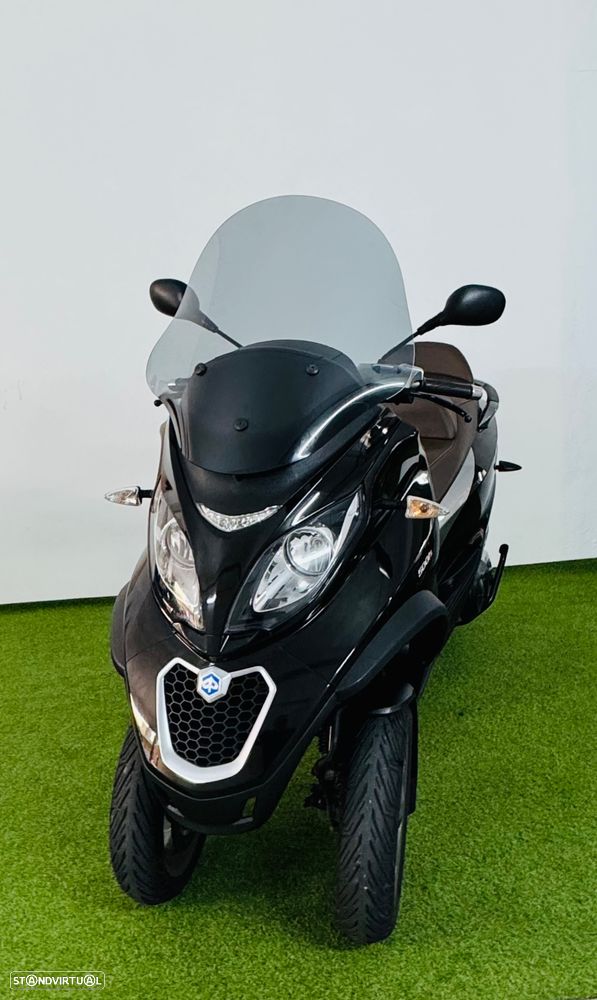 Piaggio MP3 Dá para conduzir com carta de carro - 4