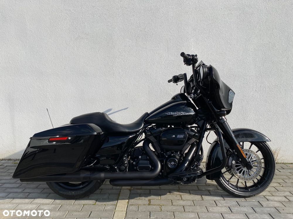 Harley-Davidson Touring Street Glide - 1