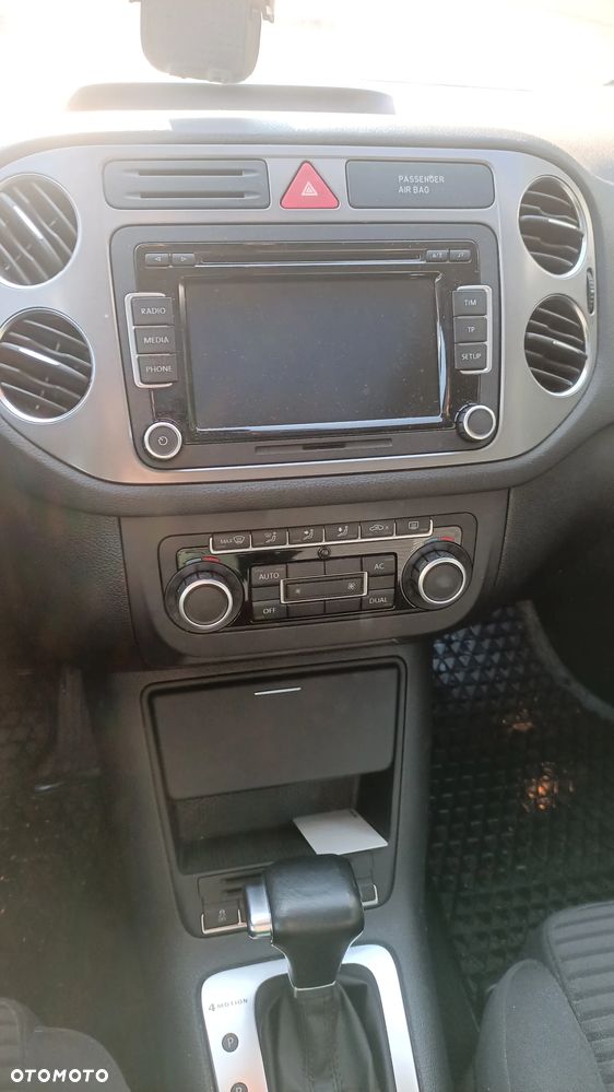 Volkswagen Tiguan - 10