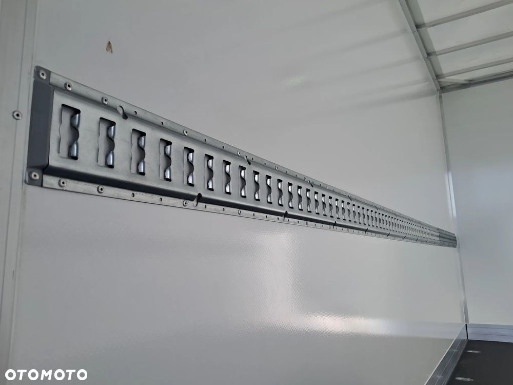 Mercedes-Benz eSprinter 420 - 20