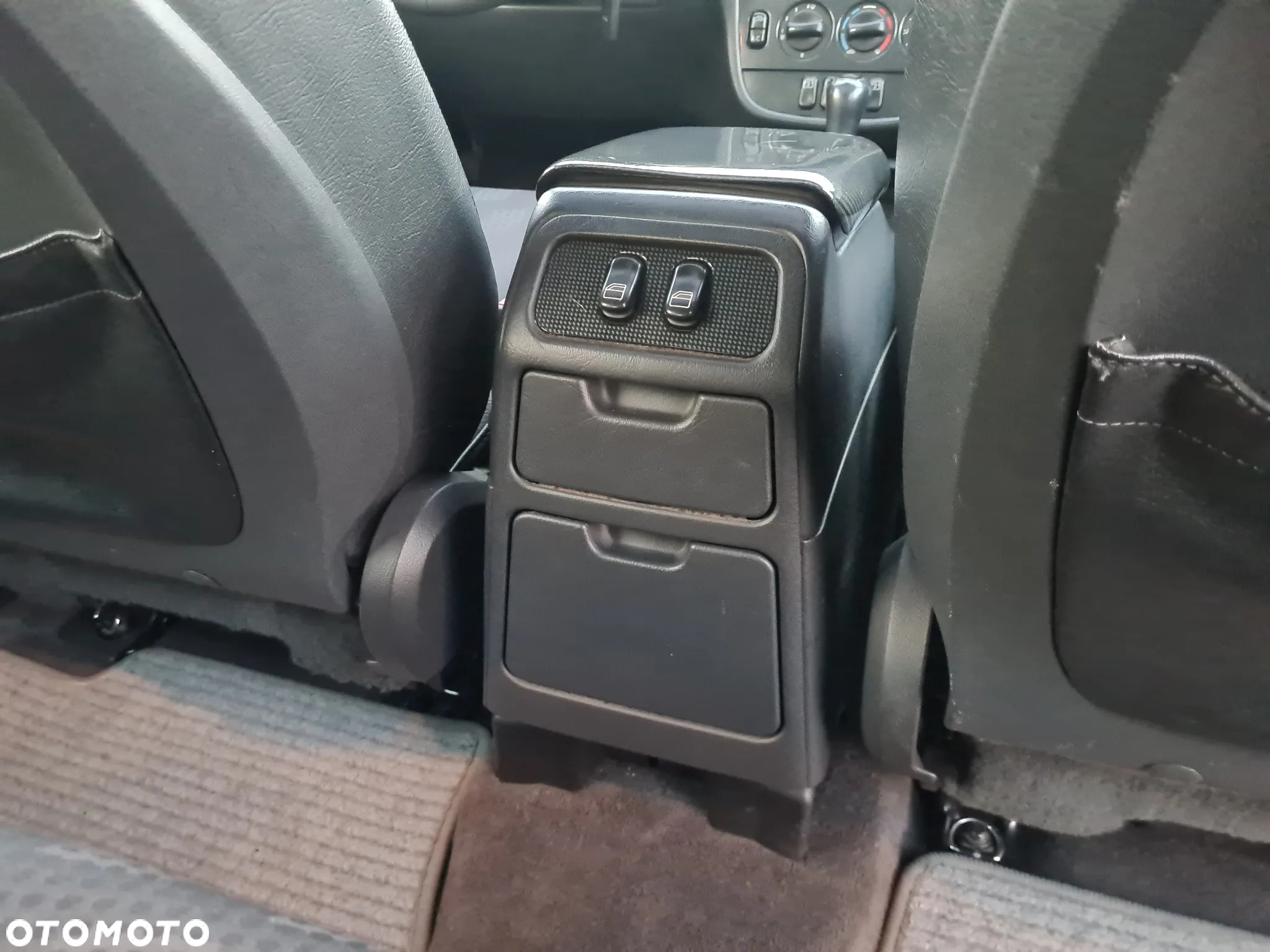 Mercedes-Benz ML - 22