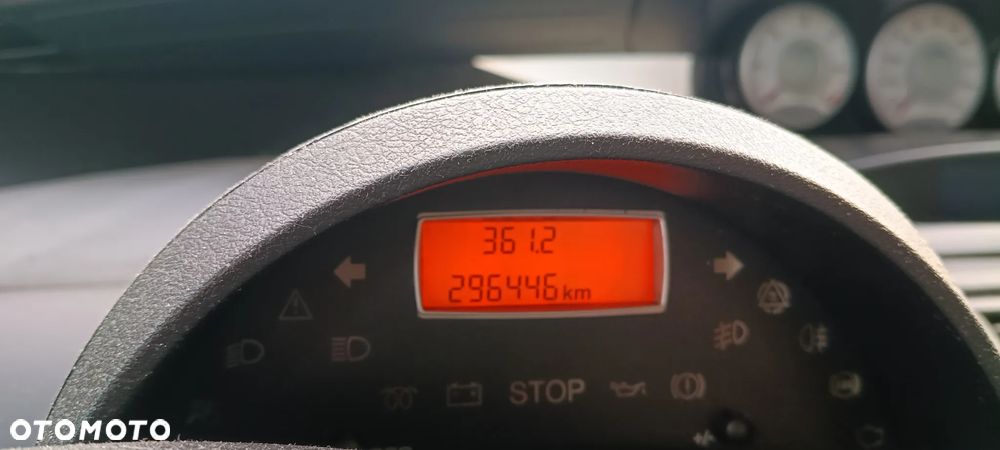 Peugeot 807 - 8