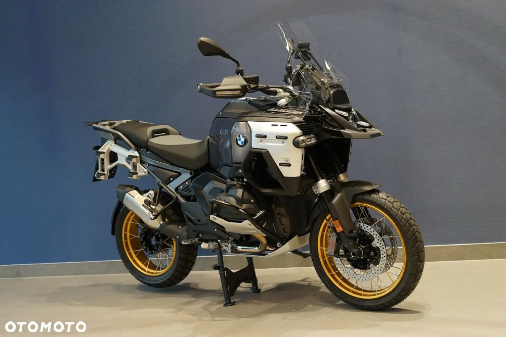 BMW R - 8