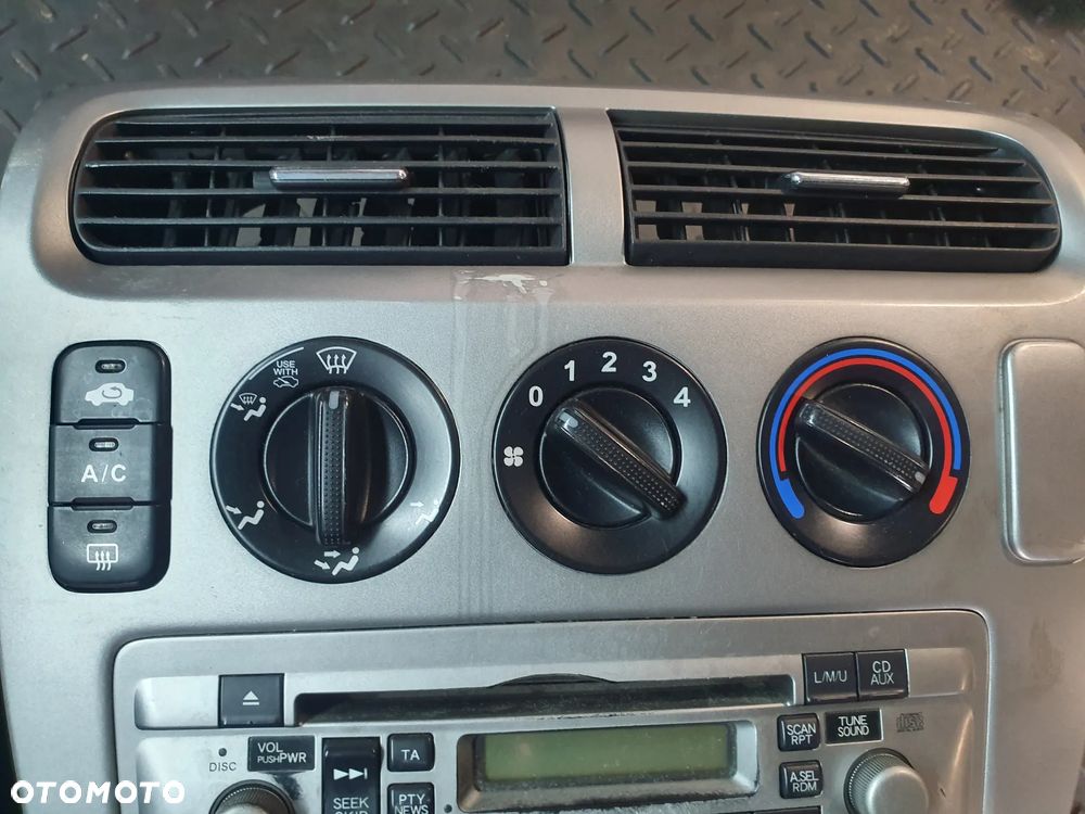Radioodtwarzacz CD o numerze artykułu NH356L HONDA CIVIC + RAMKA PANEL KOMPLET - 4