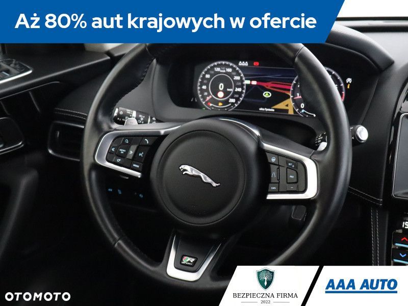 Jaguar F-Pace - 22