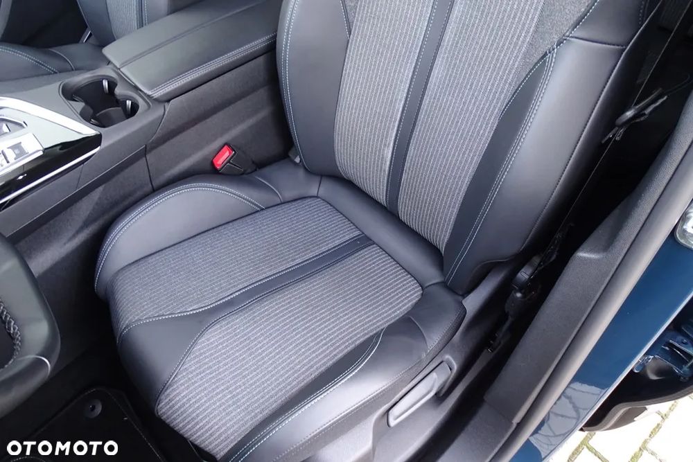 Peugeot 3008 BlueHDi 130 Stop & Start EAT8 Allure Business-Paket - 16