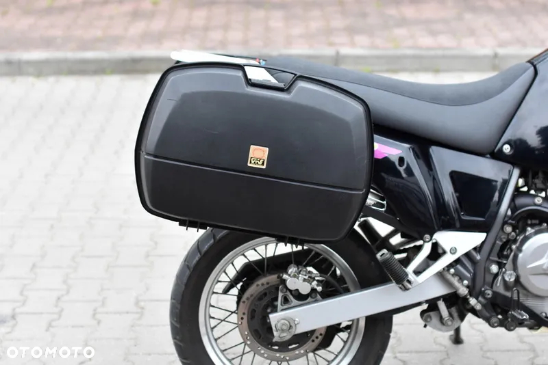 Suzuki DR - 10