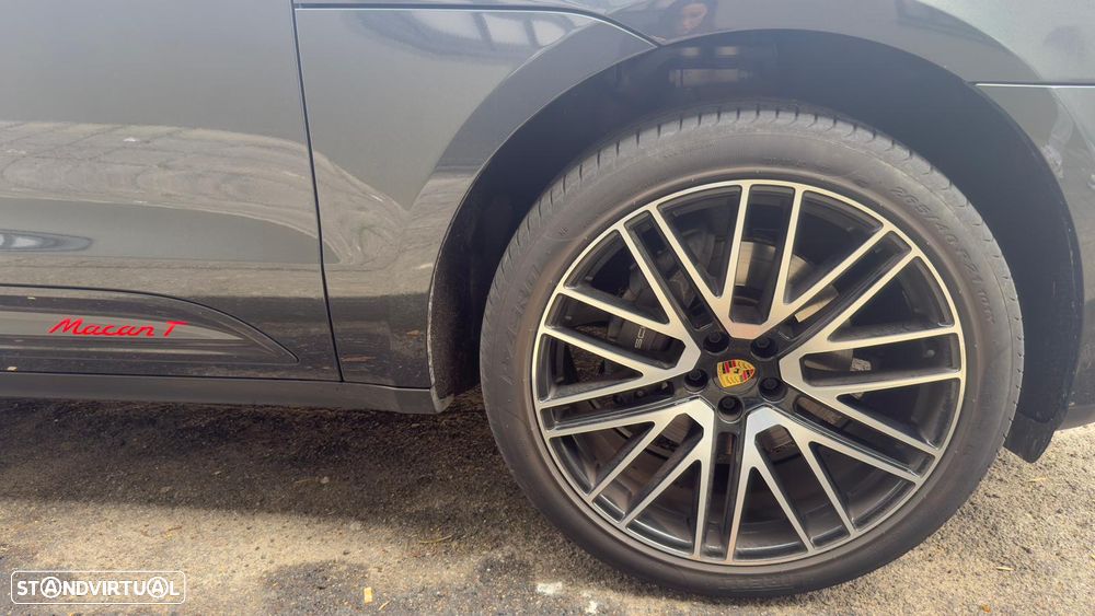 Porsche Macan T - 16