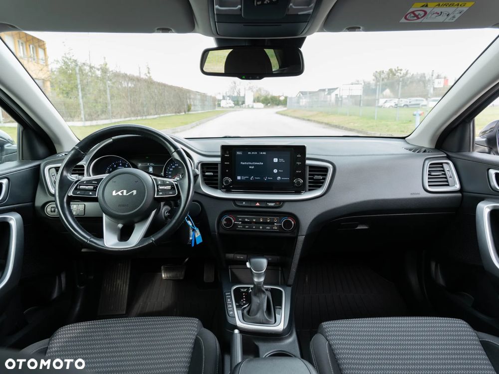 Kia Ceed 1.5 T-GDI M DCT - 22