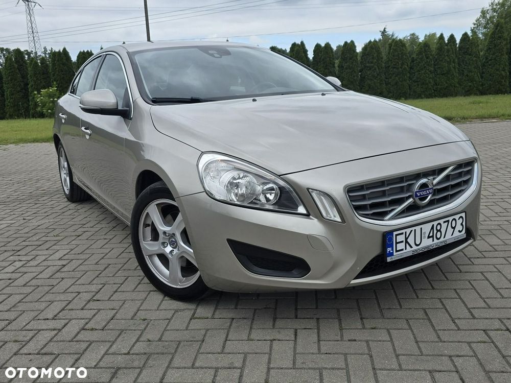 Volvo S60 - 4