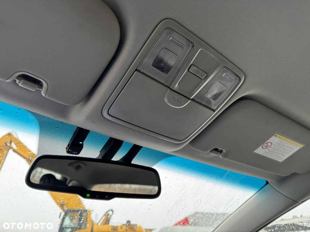 Kia Ceed 1.6 GDI Dream-Team Edition - 24