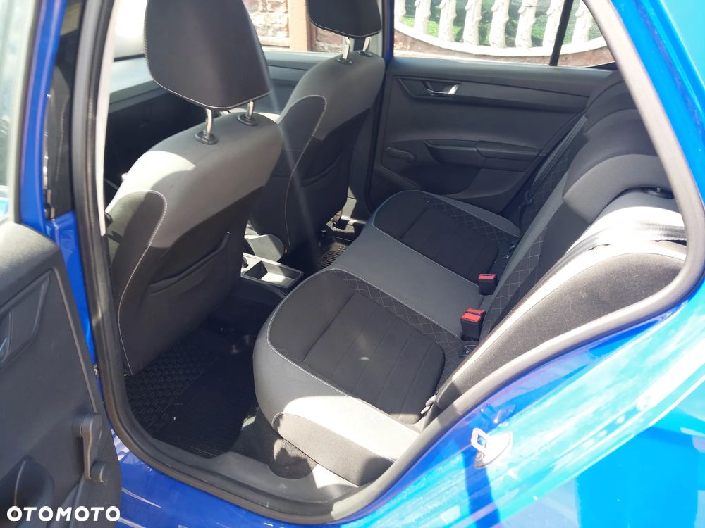 Skoda Fabia 1.0 Ambition - 10
