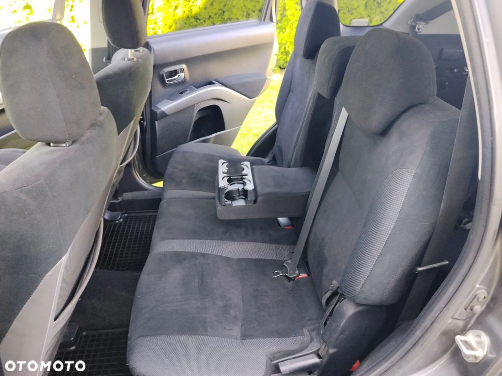 Mitsubishi Outlander 2.2 DID Instyle - 23