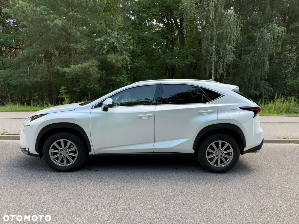 Lexus NX 200t AWD Business Edition - 24
