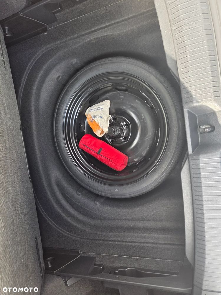Volkswagen Golf - 18