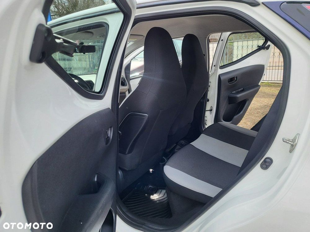 Toyota Aygo - 15