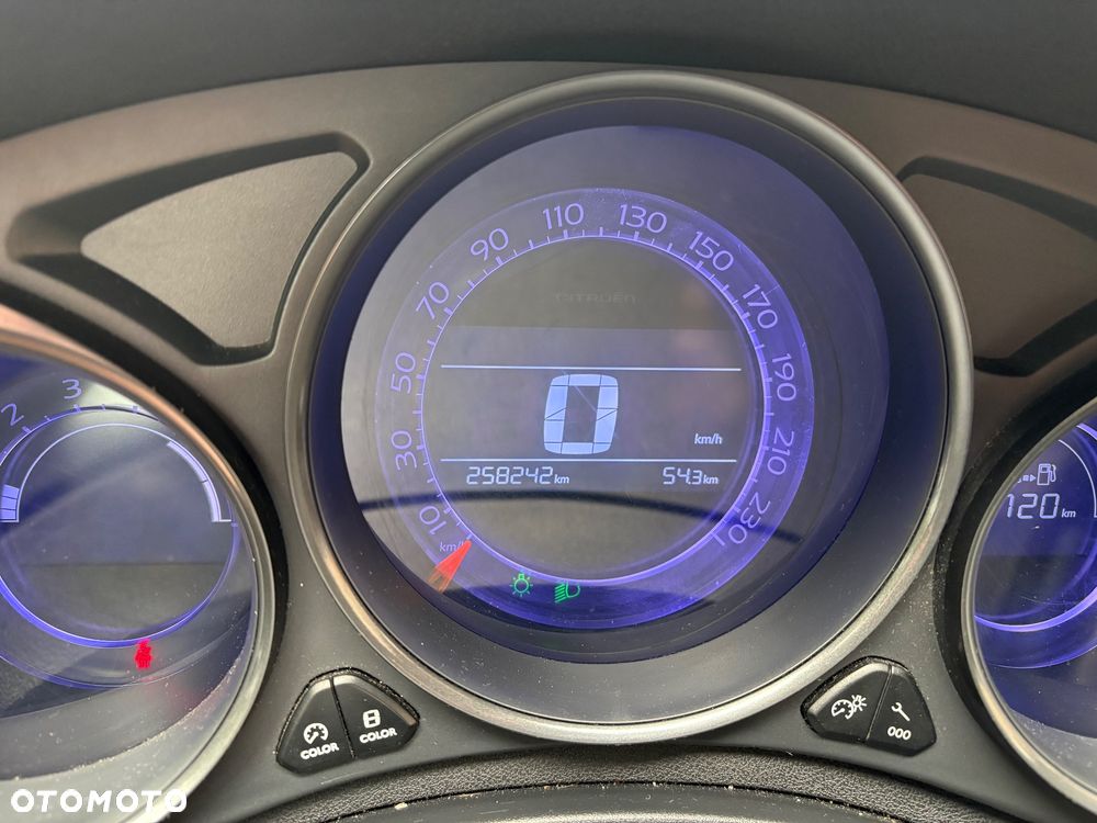 Citroën C4 1.6 HDi Selection - 17