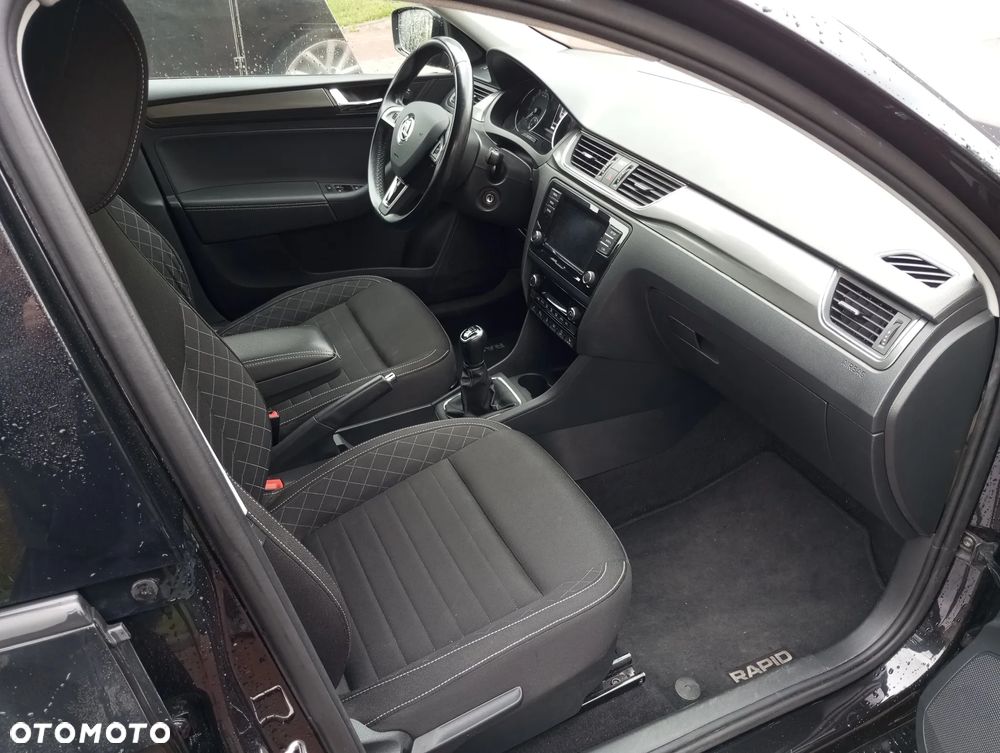 Skoda RAPID 1.0 TSI Style - 26