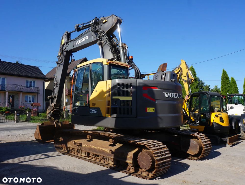 Volvo ECR 235 EL - 8