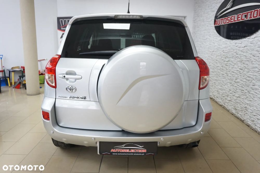 Toyota RAV4 2.2 D-CAT 4x4 Sol - 5