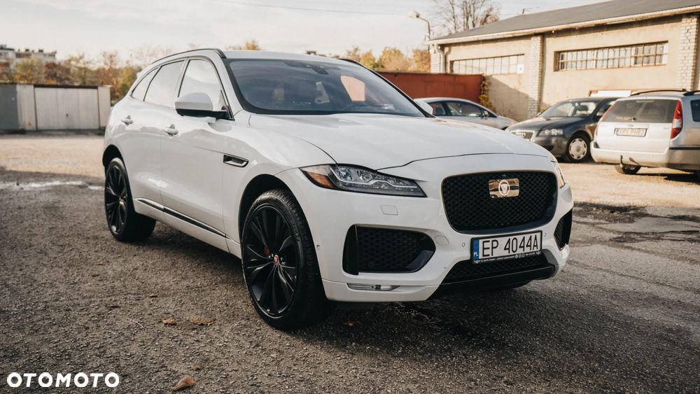 Jaguar F-Pace S AWD - 2