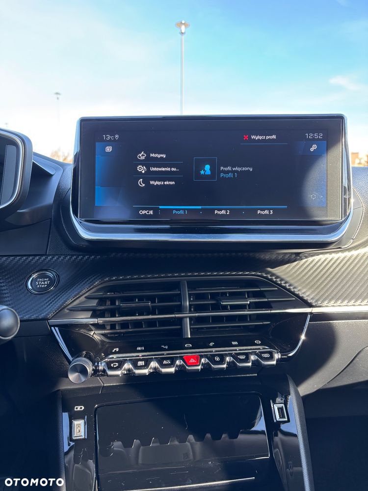 Peugeot 2008 PureTech 130 EAT8 Allure - 22