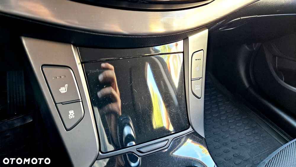 Hyundai i40 Kombi blue 1.7 CRDi Premium - 25