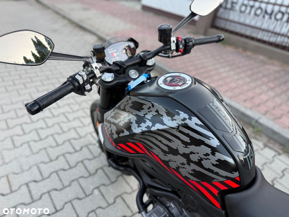 Ducati Monster - 31