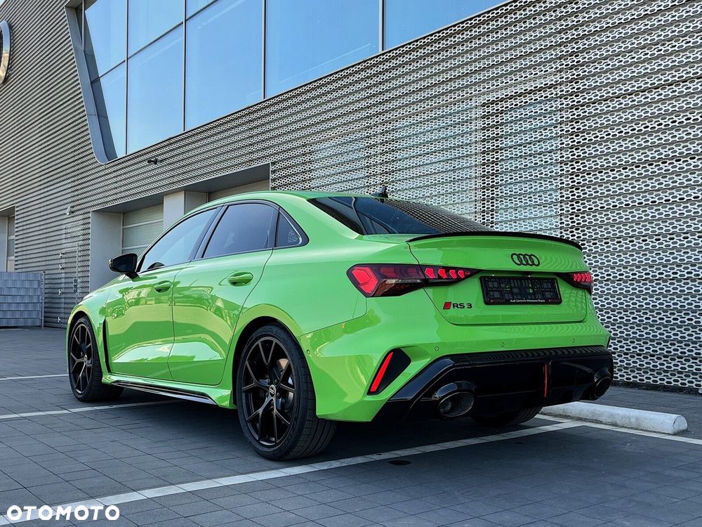 Audi RS3 Limousine - 24
