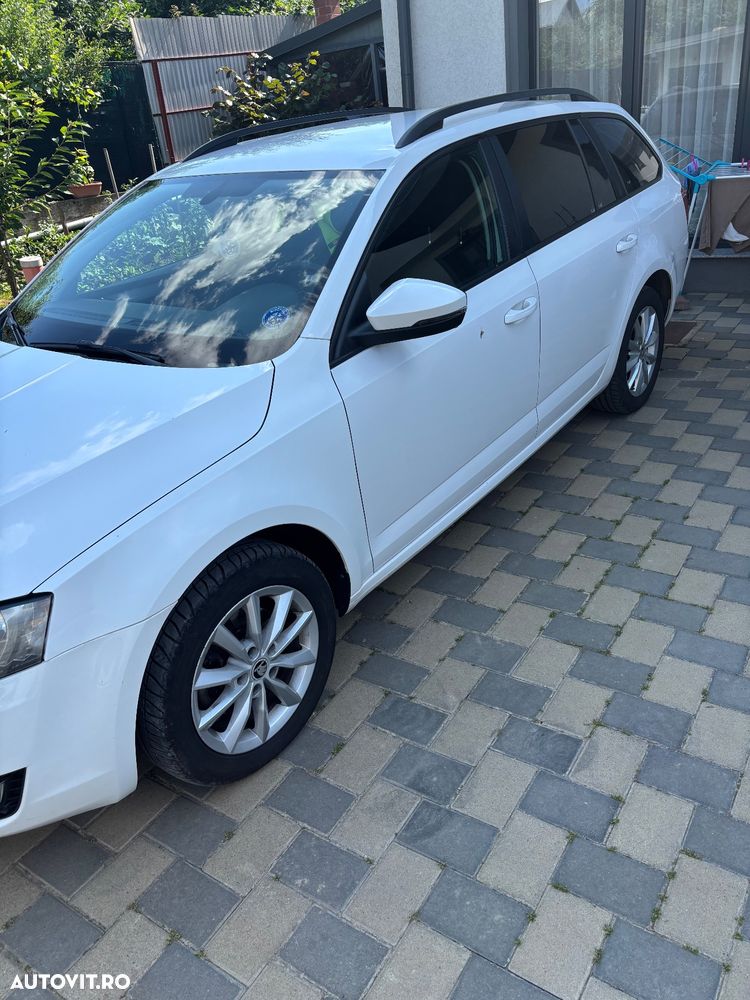 Skoda Octavia 2.0 TDI DSG Ambition - 7