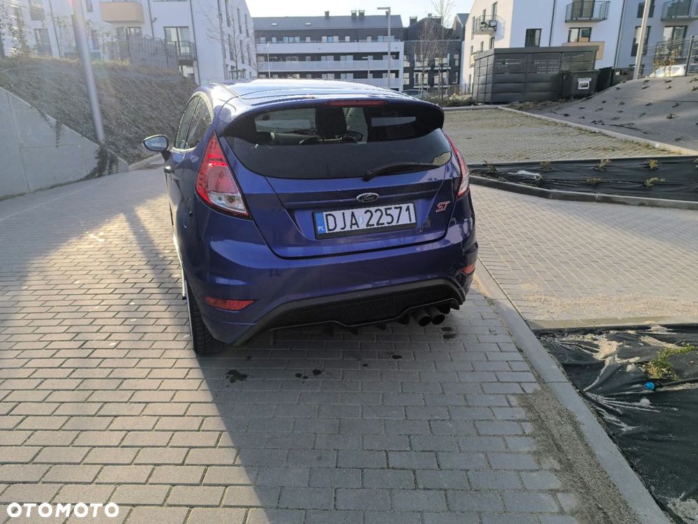 Ford Fiesta - 3