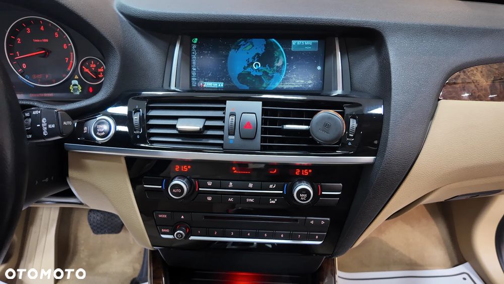 BMW X3 xDrive28i xLine sport - 38