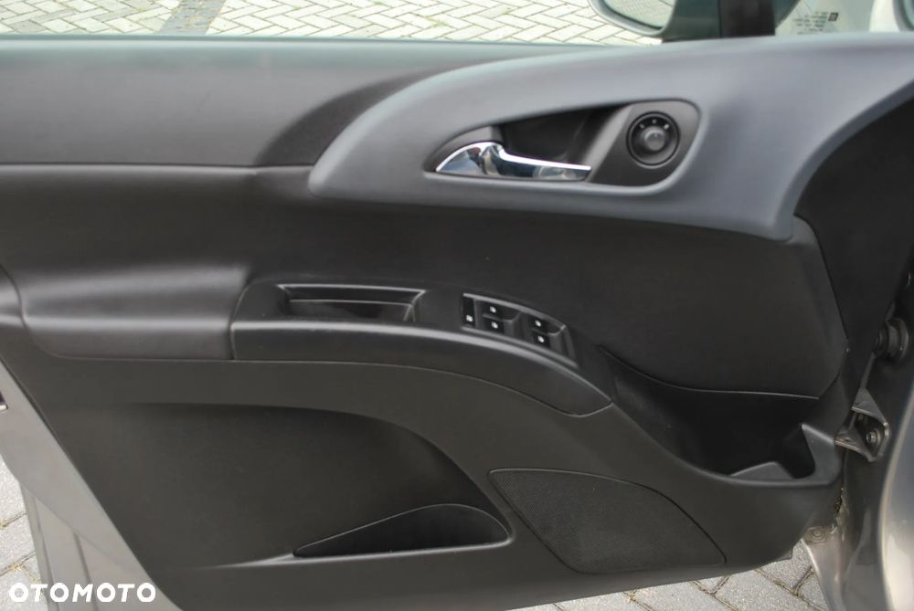 Opel Meriva 1.7 CDTI Innovation - 23