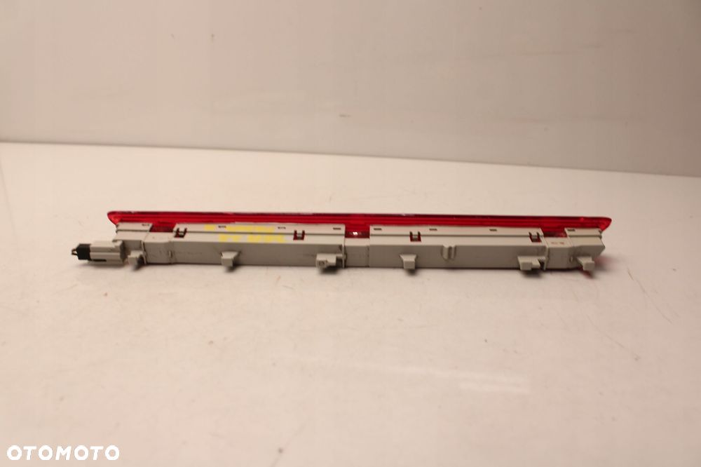skoda fabia ii kombi lift 10r- trzecie światło stop stopu 5j9945097 - 6