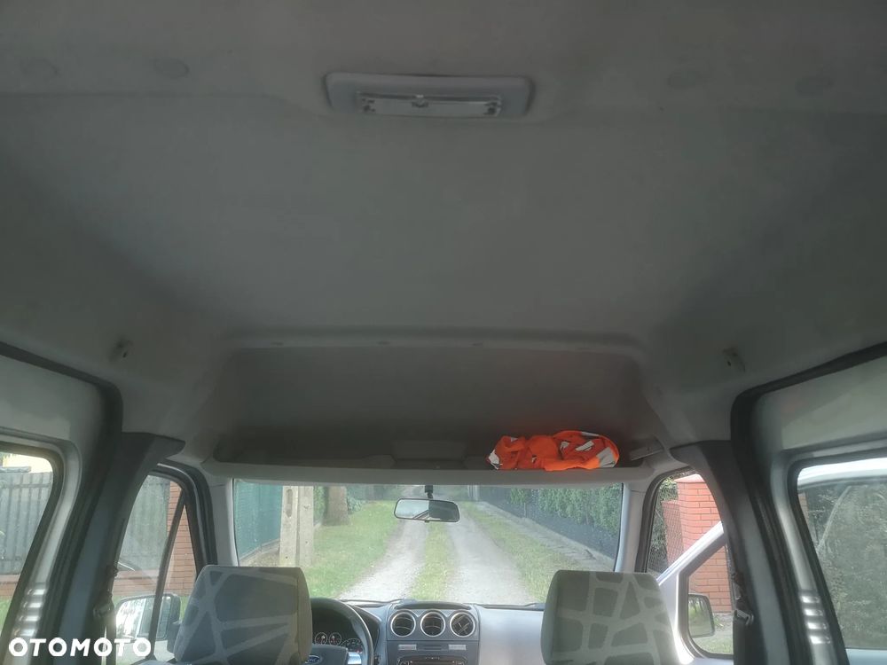 Ford Tourneo Connect - 25