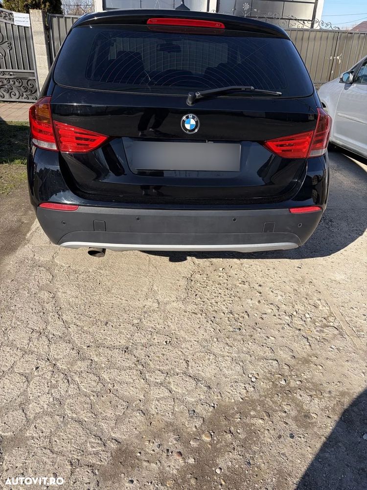 BMW X1 sDrive18d - 9