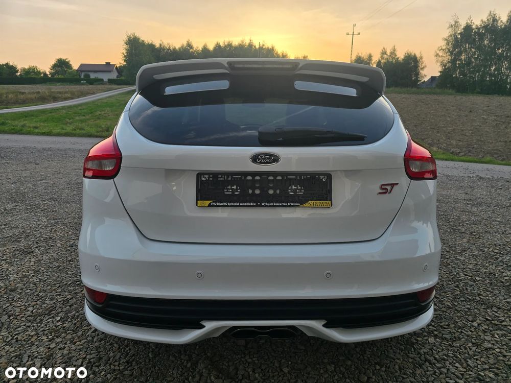 Ford Focus - 11
