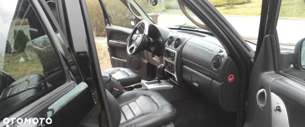 Jeep Cherokee - 26