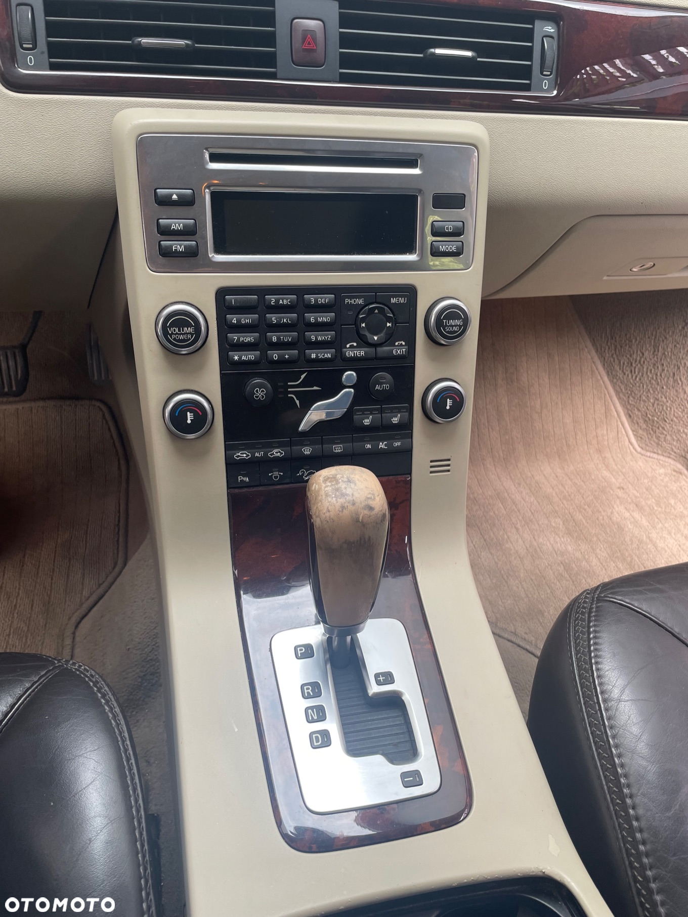 Volvo XC 70 - 13