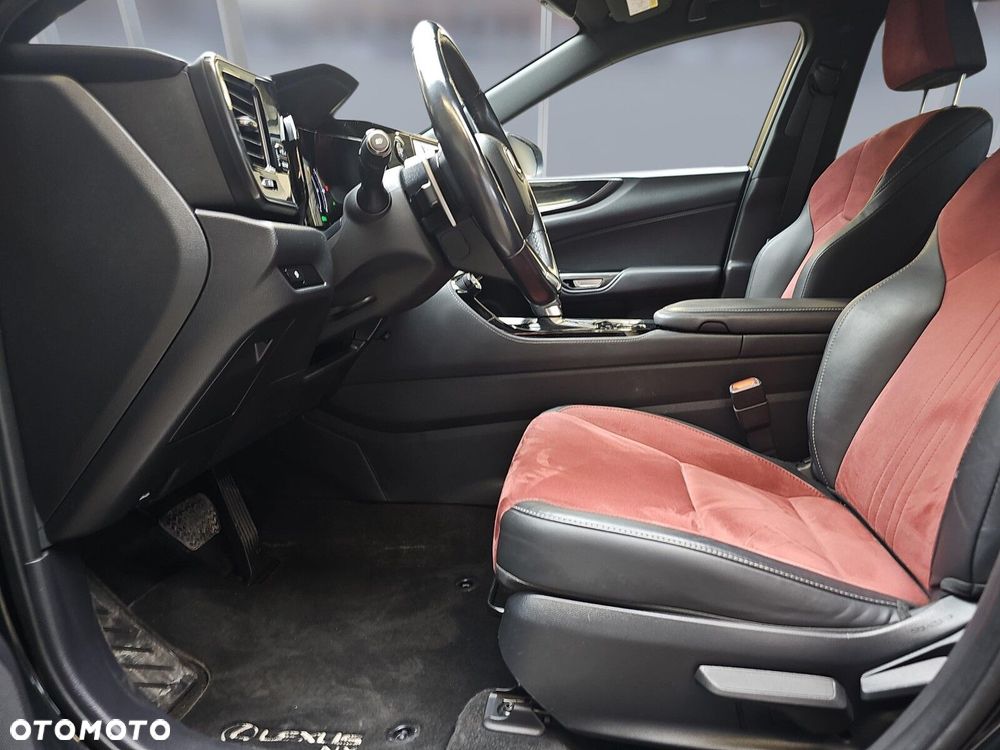Lexus NX - 9