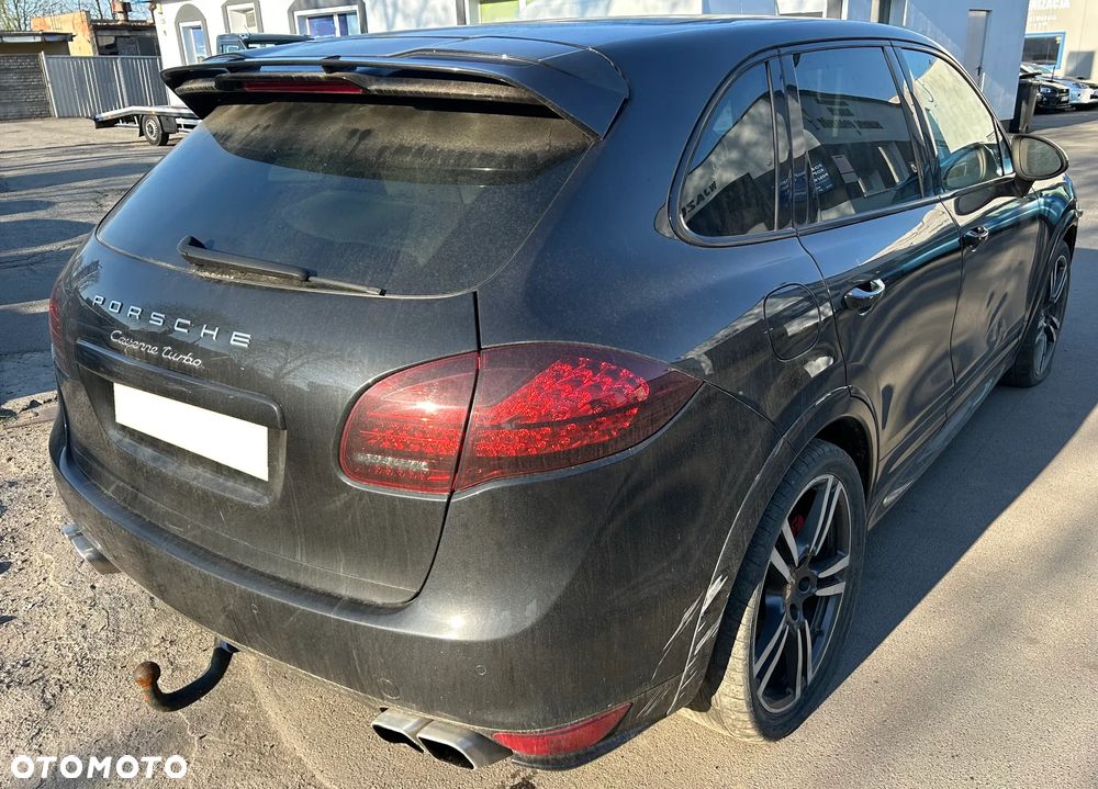 Porsche Cayenne Turbo Tiptronic S - 4