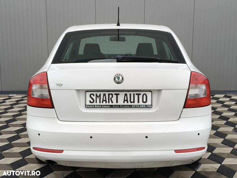Skoda Octavia 1.6 TDI DPF DSG Classic - 12