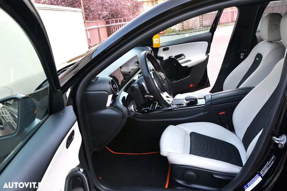 Mercedes-Benz A 180 d 7G-DCT AMG Line - 12