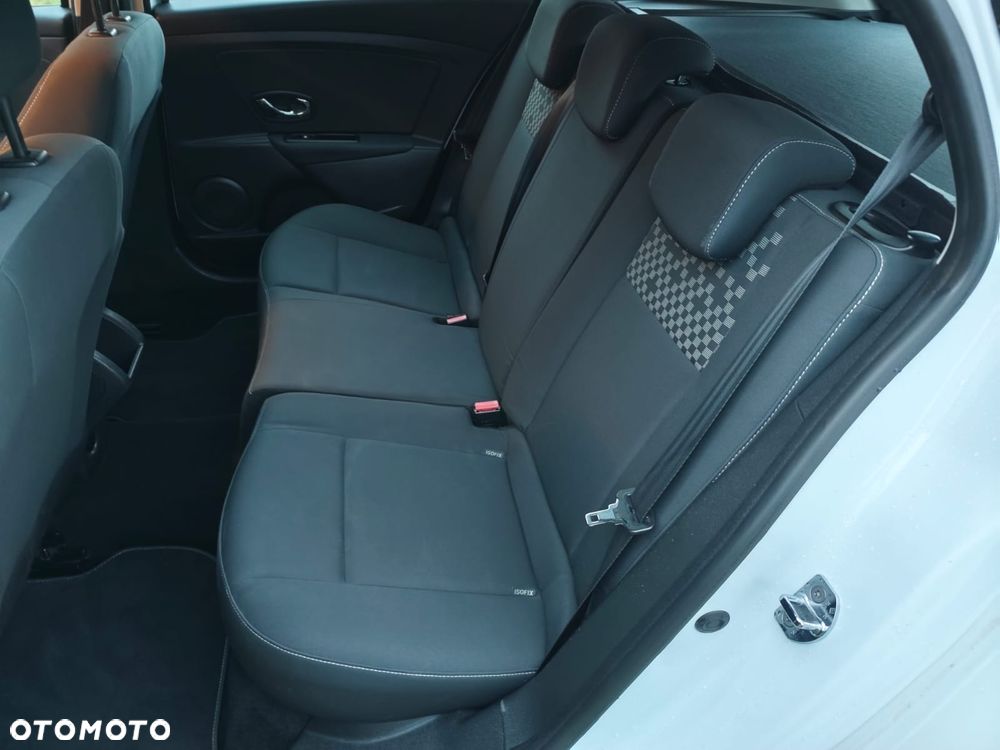 Renault Megane ENERGY TCe 115 Start & Stop Bose Edition - 20