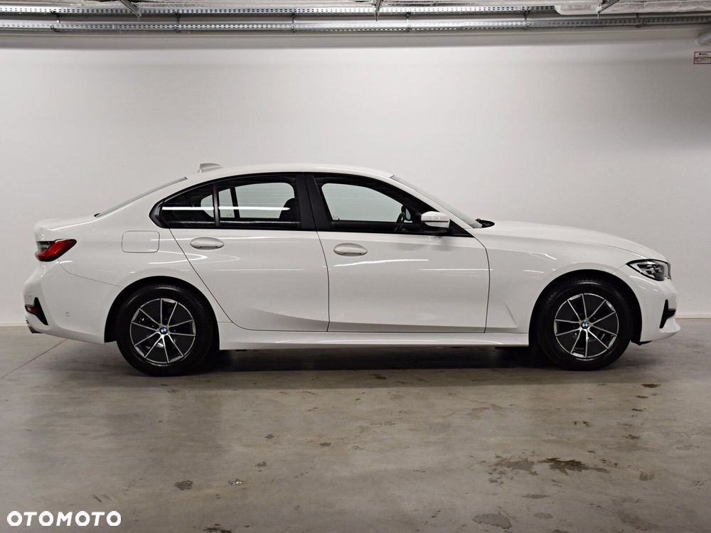 BMW Seria 3 318i Advantage - 7
