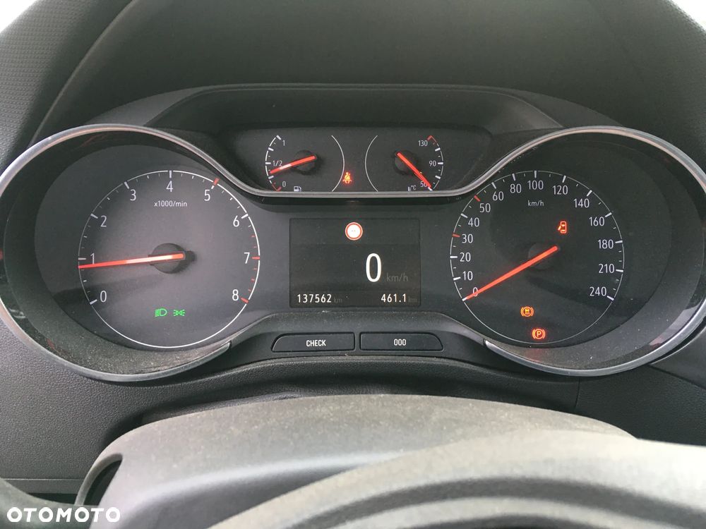 Opel Crossland X - 10