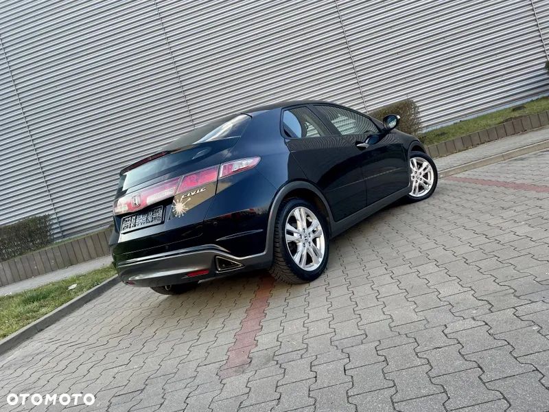 Honda Civic 1.8i-VTEC Sport - 26