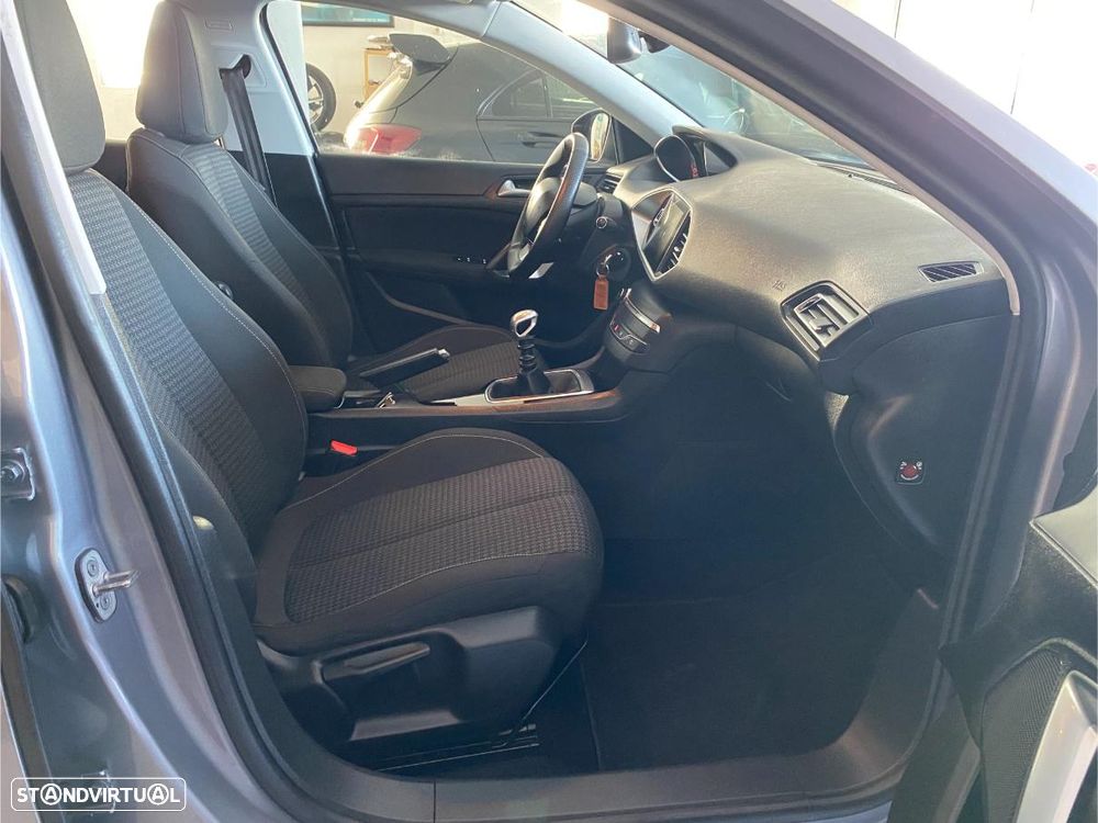 Peugeot 308 SW BlueHDi 100 Stop & Start Active - 17